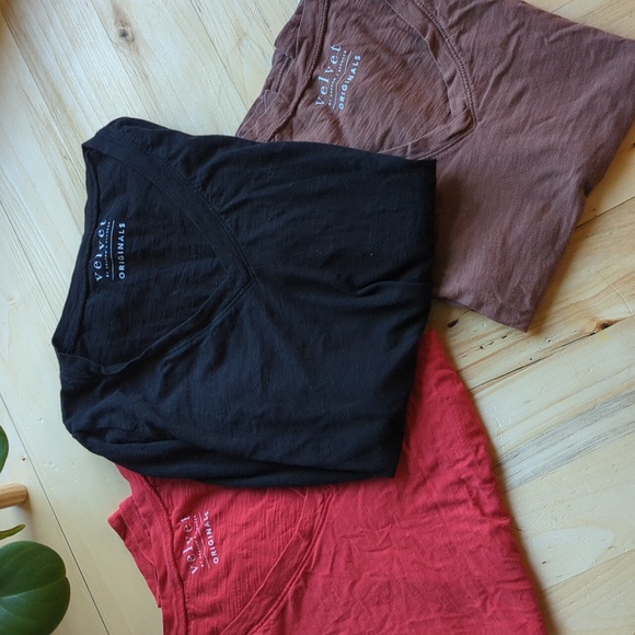 BUNDLE of 3 Velvet by Graham and Spence tees SMALL - Picture 2 of 4